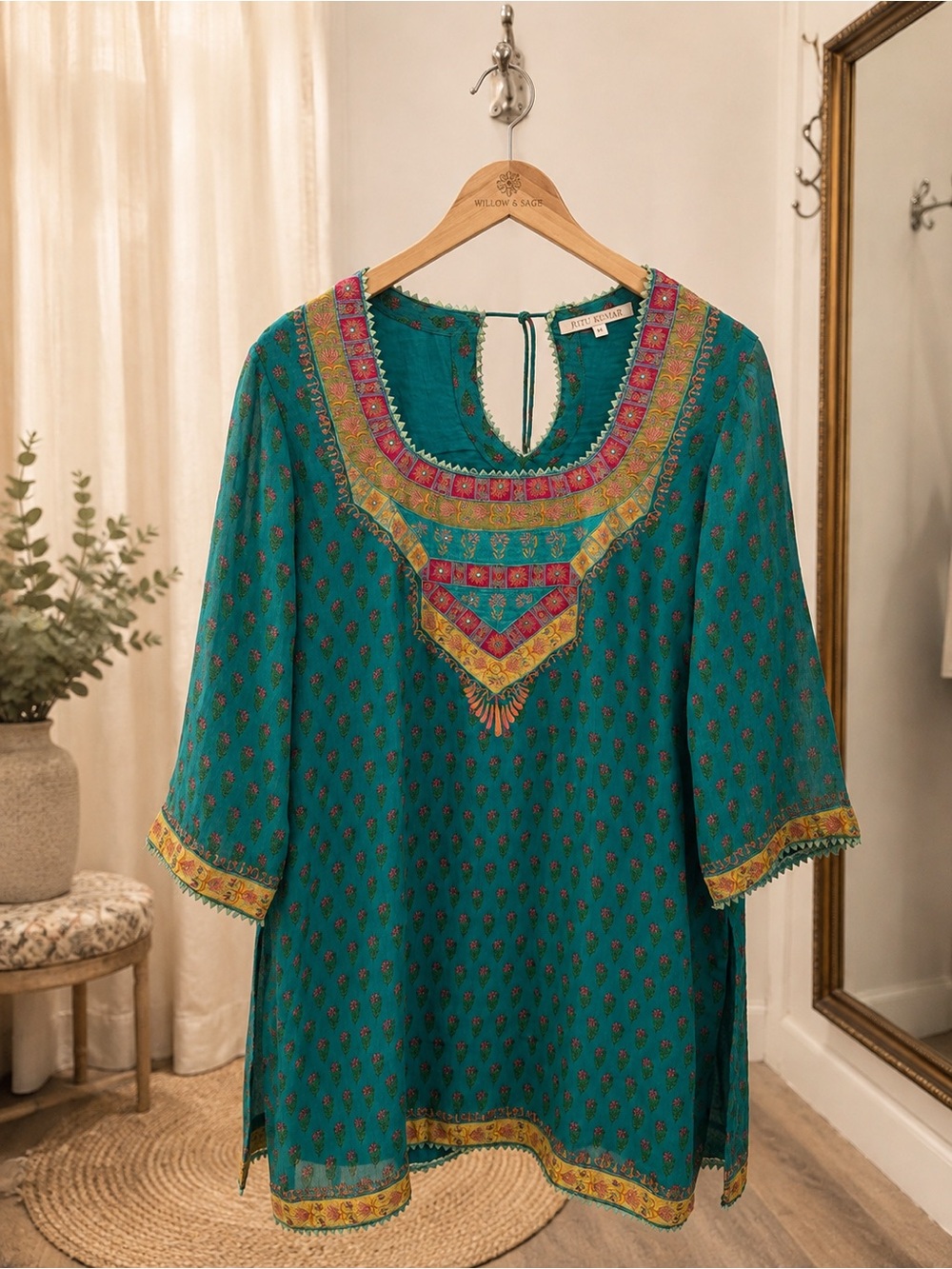 Ritu Kumar Embroidered Boho Tunic • Size Medium • Like New